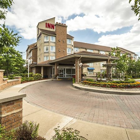 Monte Carlo Inn Brampton Buitenkant foto