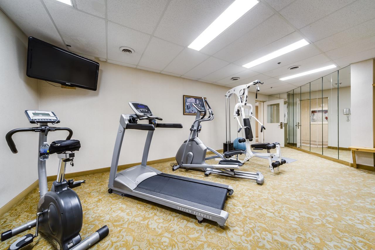 Monte Carlo Inn Brampton Buitenkant foto