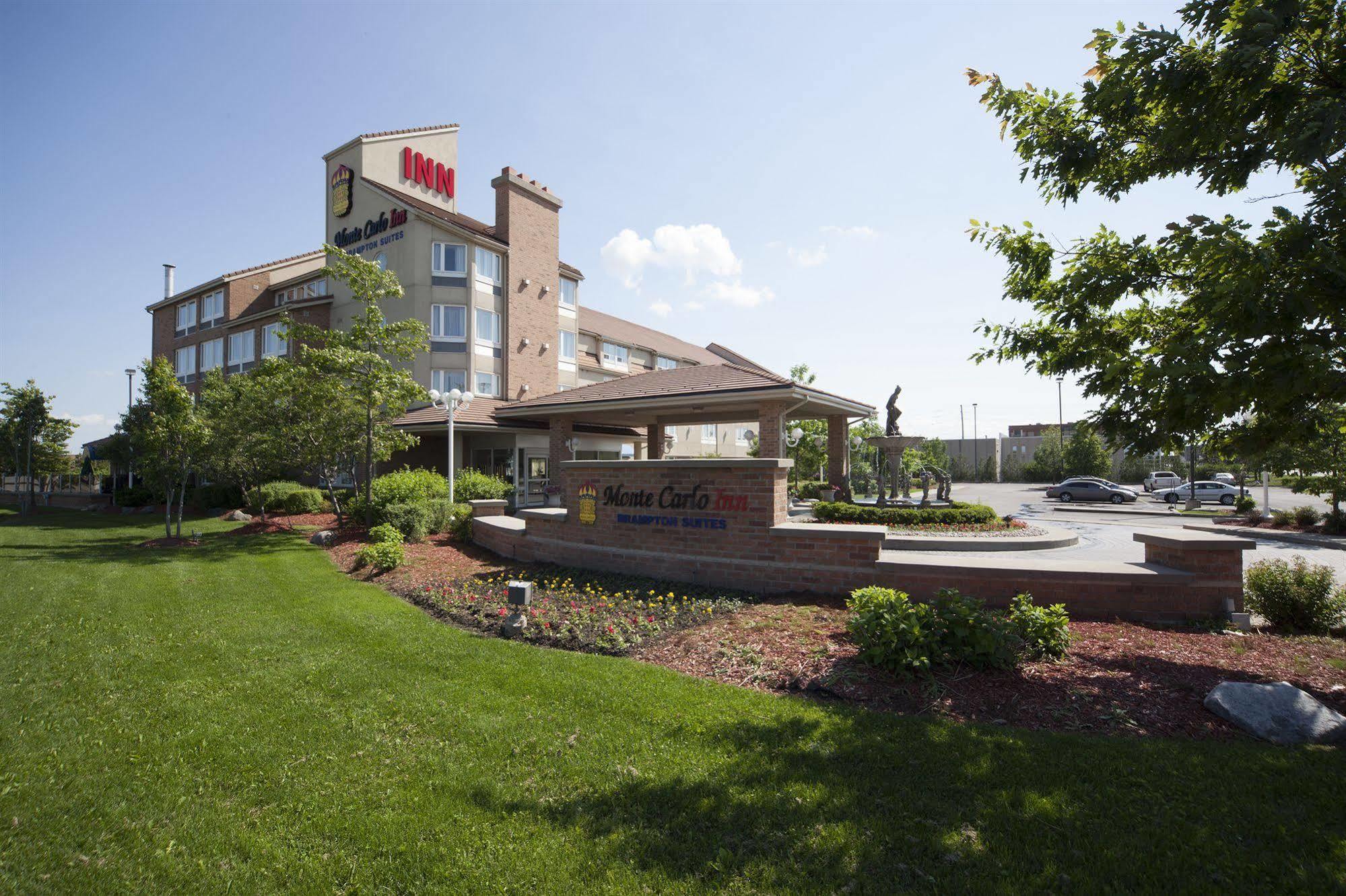Monte Carlo Inn Brampton Buitenkant foto